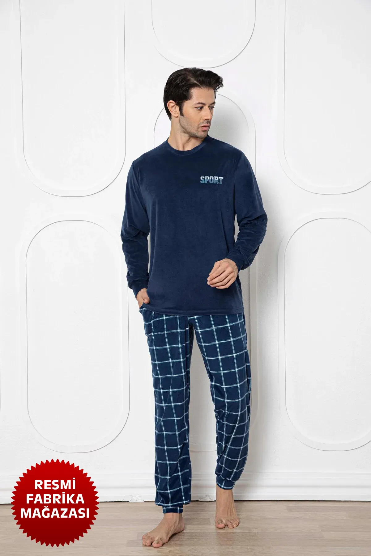 Aydoğan Lacivert Erkek Kadife Kışlık Pijama Takımı Bisiklet Yaka Uzun Kol Aydoğan Lacivert Erkek Kadife Kışlık Pijama Takımı Bisiklet Yaka Uzun Kol