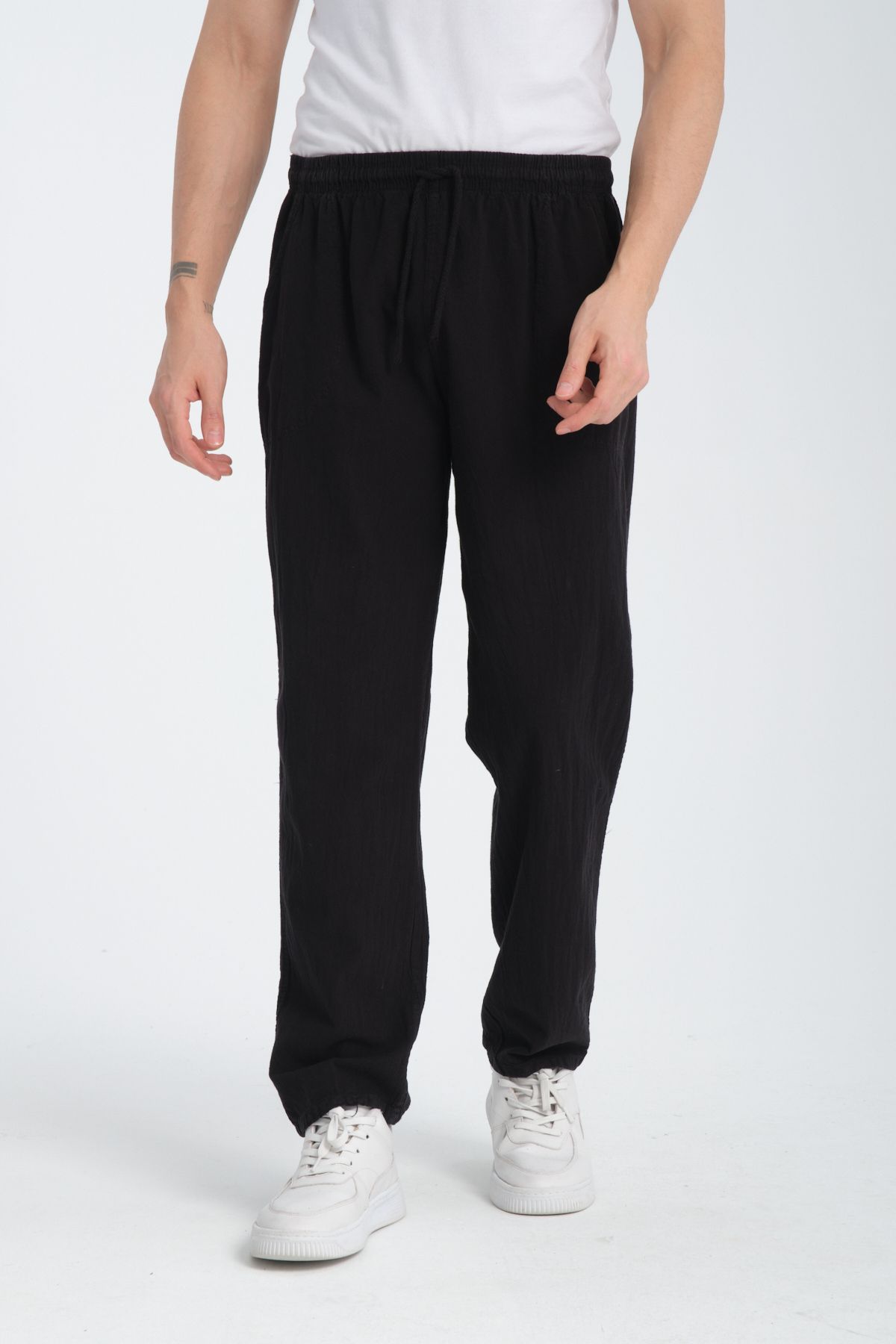 Erkek Hambez Lastikli Rahat Kalıp Pamuk Siyah Eşofman Alt Pantalon Erkek Hambez Lastikli Rahat Kalıp Pamuk Siyah Eşofman Alt Pantalon