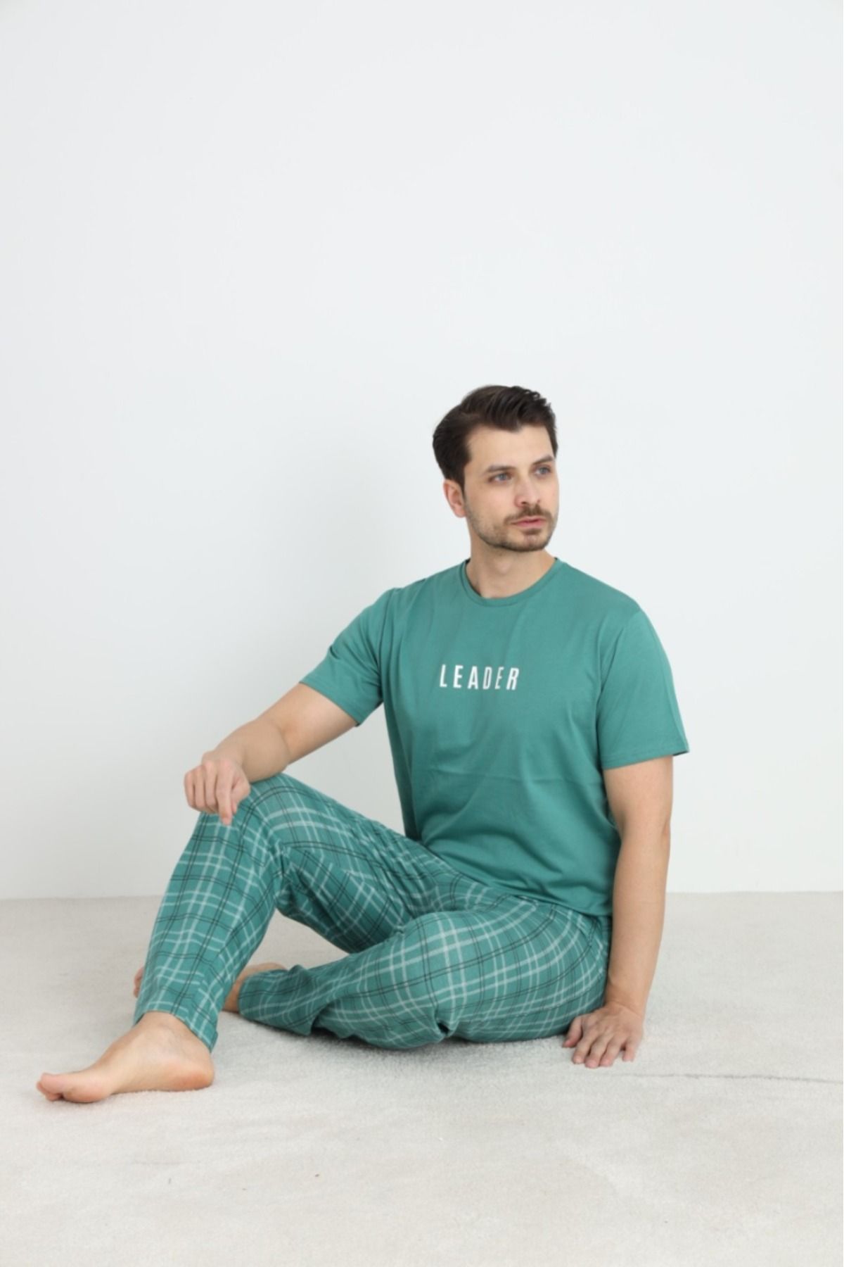 Erkek Sıfır Yaka Kısa Kol Cepli Yazlık Pijama Takımı %100 Pamuk