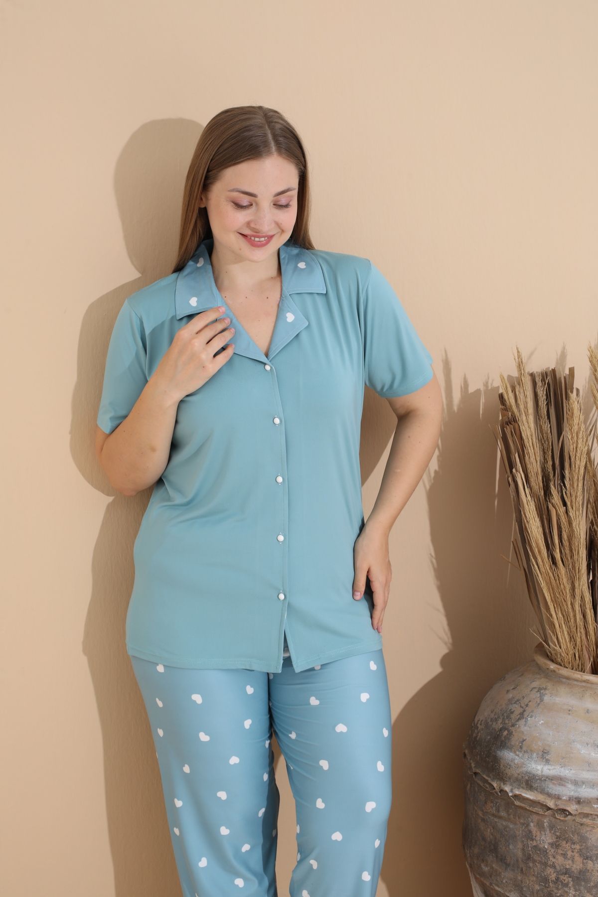 Kadın Battal Milan Kumaş Kısa Kol Gömlek Yaka Büyük Beden Pijama Takımı