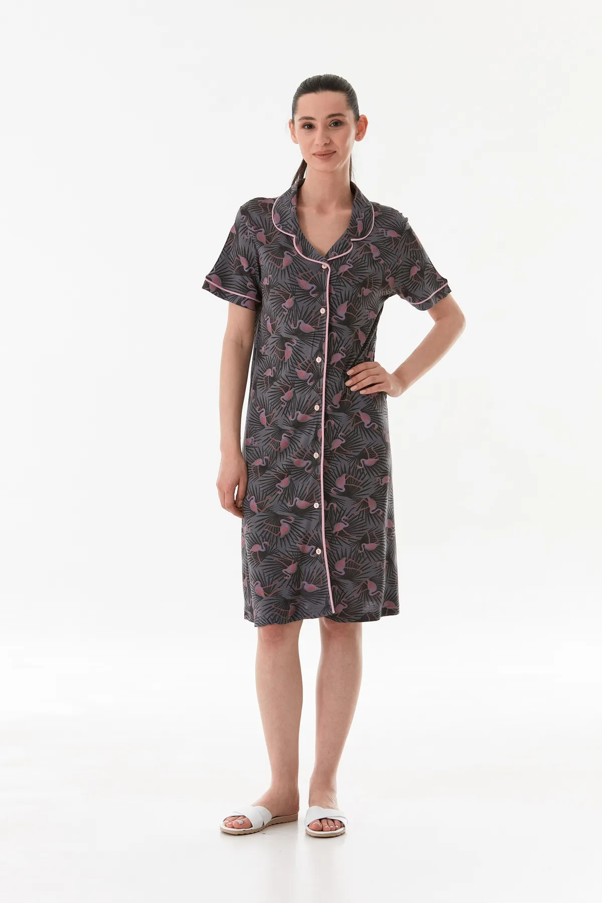 Kadın Boydan Düğmeli Viskon Kumaş Gecelik Elbise ( Uyku bandı Hediyeli ) Füme-M