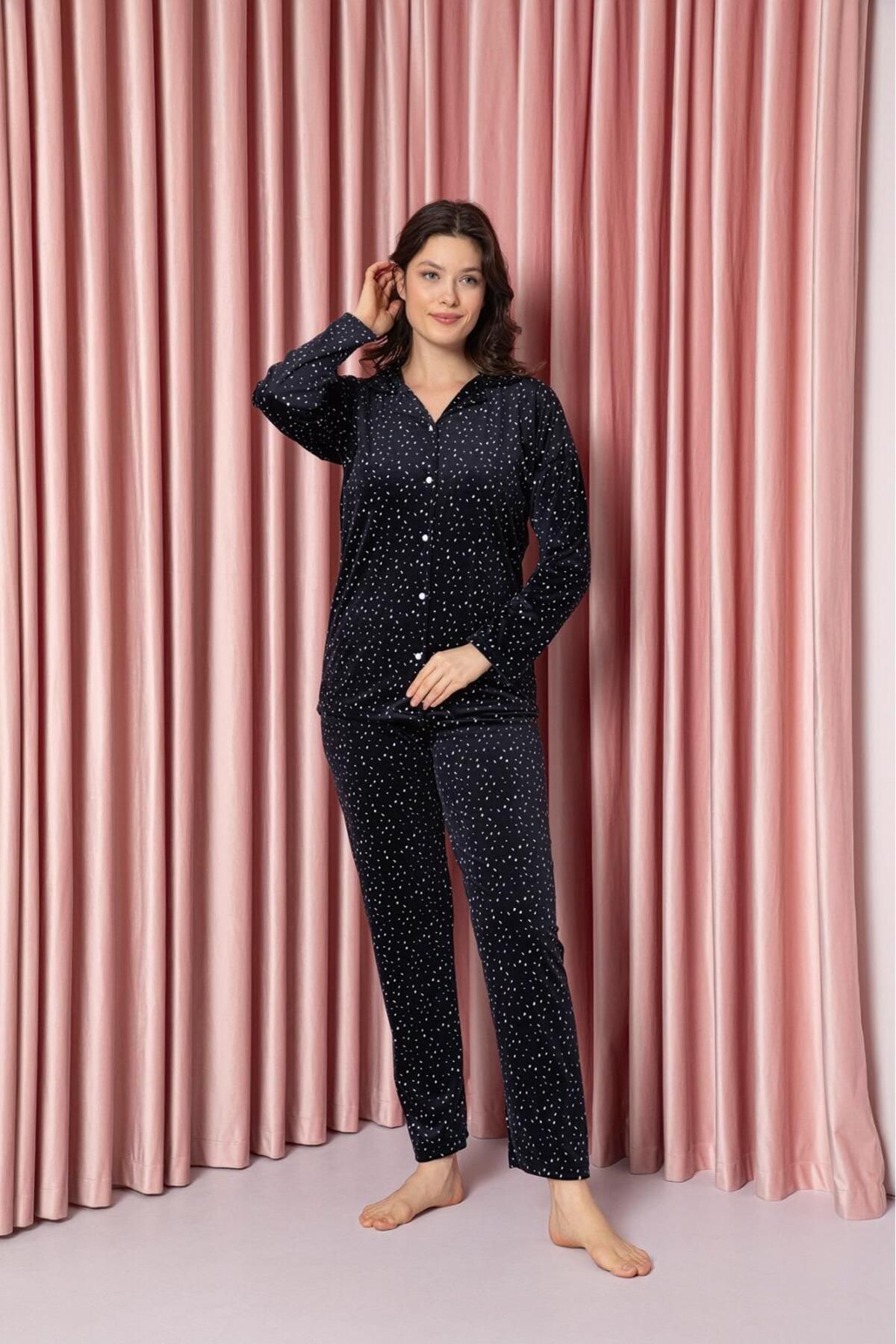 Kadın Kadife Önden Düğmeli Pijama Takımı YENİ SEZON