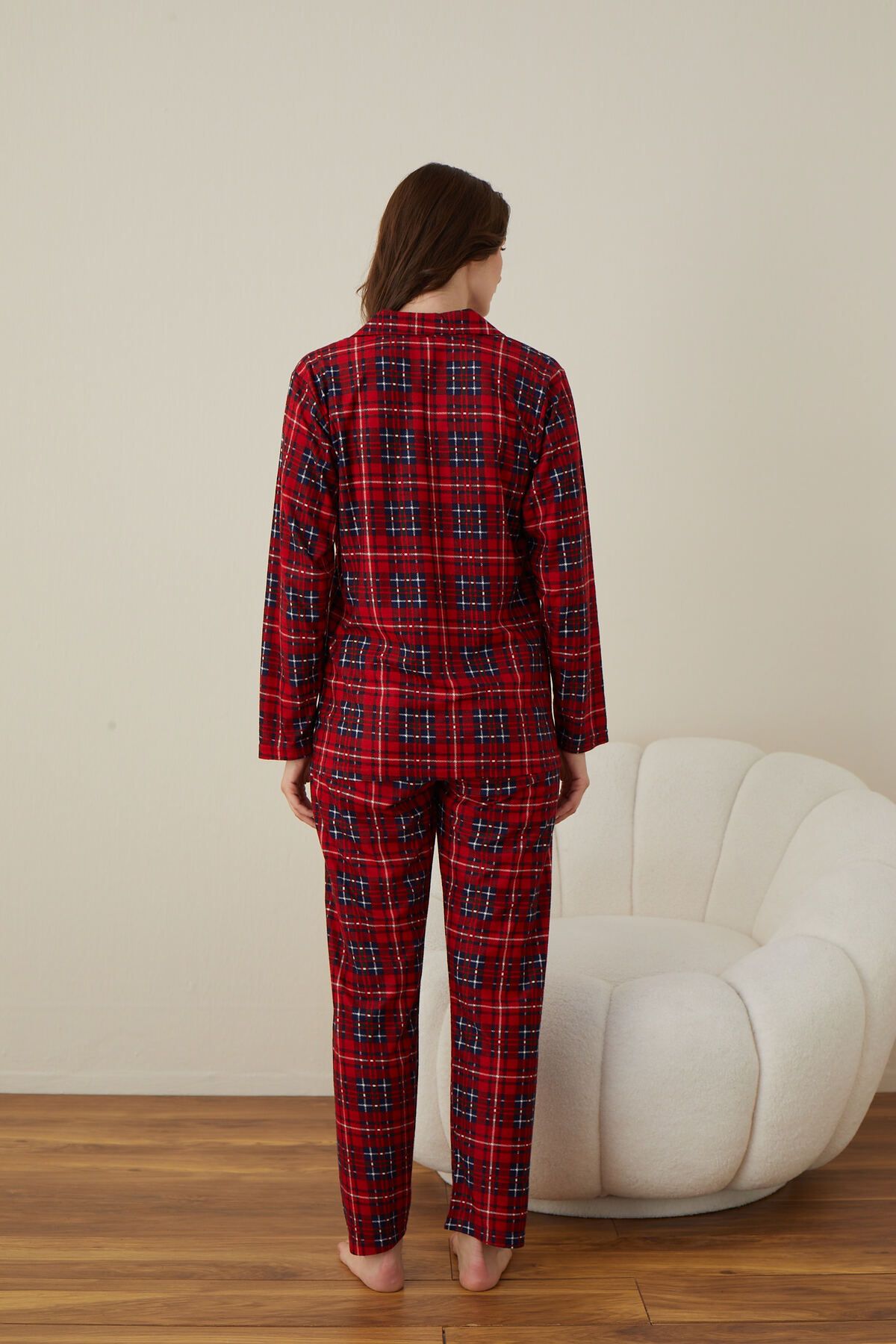 Kadın Önden Düğmeli Gömlek Yaka Leopar Suet Kumaş Pijama Takımı