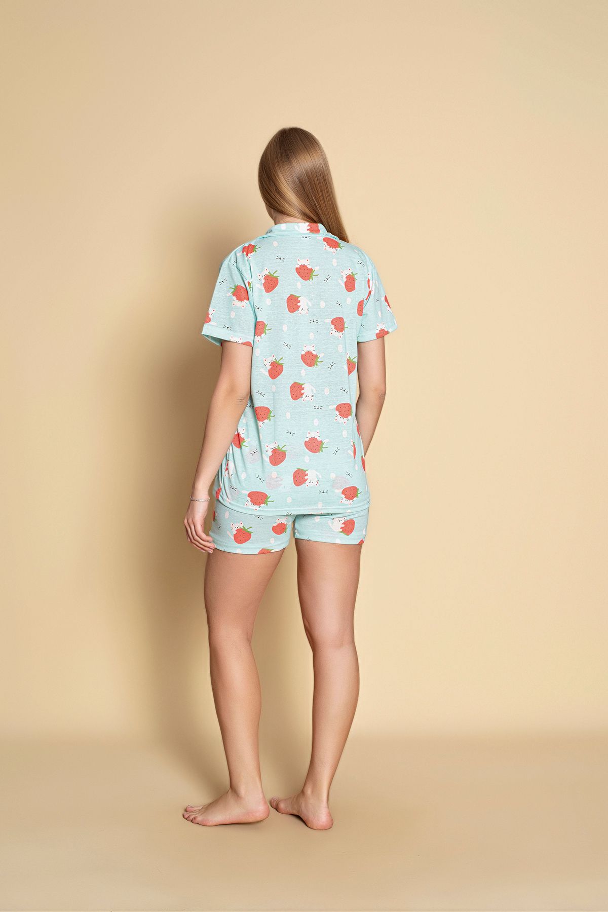 Kadın Önden Düğmeli Şortlu Yazlık Pijama Takımı
