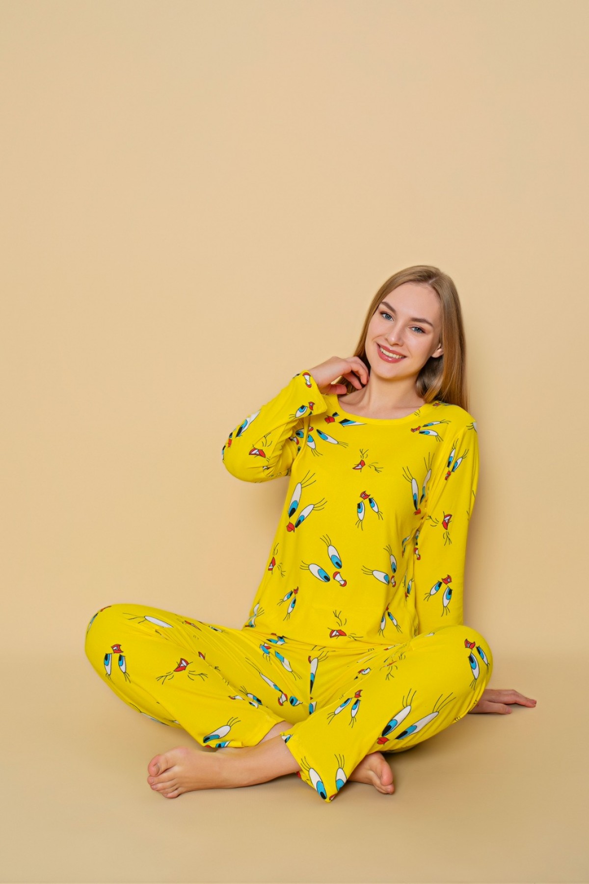 Kadın Sıfır Yaka Baskılı Süet Yumuşak Kumaş Uzun Kollu  Pijama Takımı