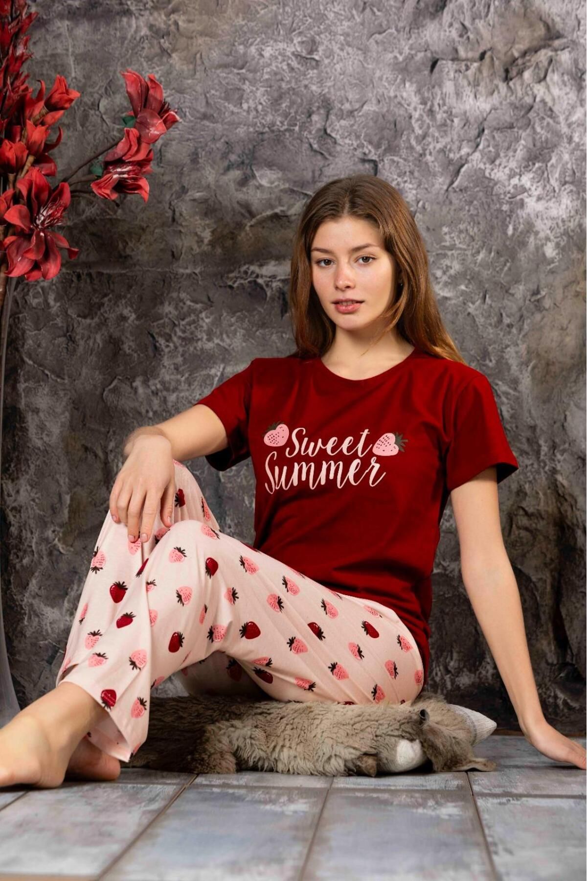 Kadın Sıfır Yaka Yazlık Kısa Kol Pijama Takımı Yeni Sezon