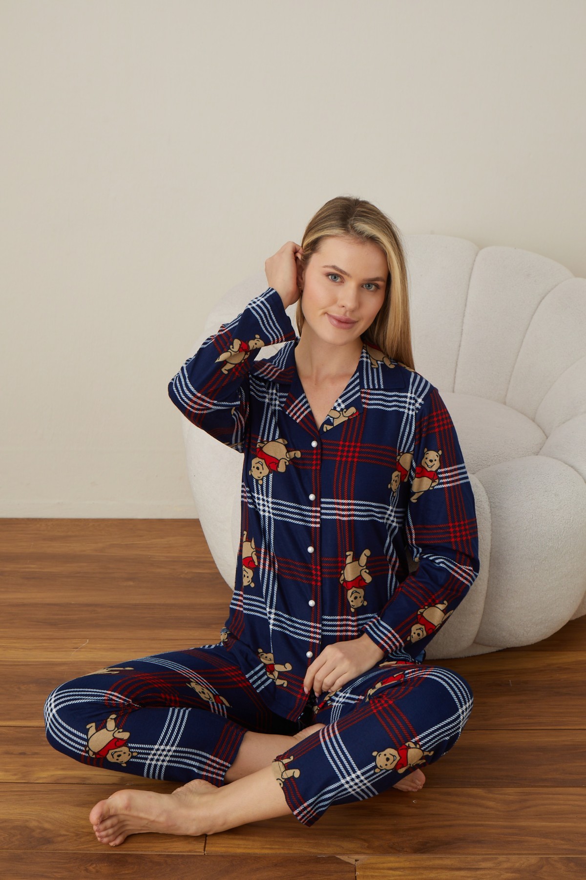 Önden Düğmeli Kadın Pijama Takımı Süet Kumaş Önden Düğmeli Kadın Pijama Takımı Süet Kumaş