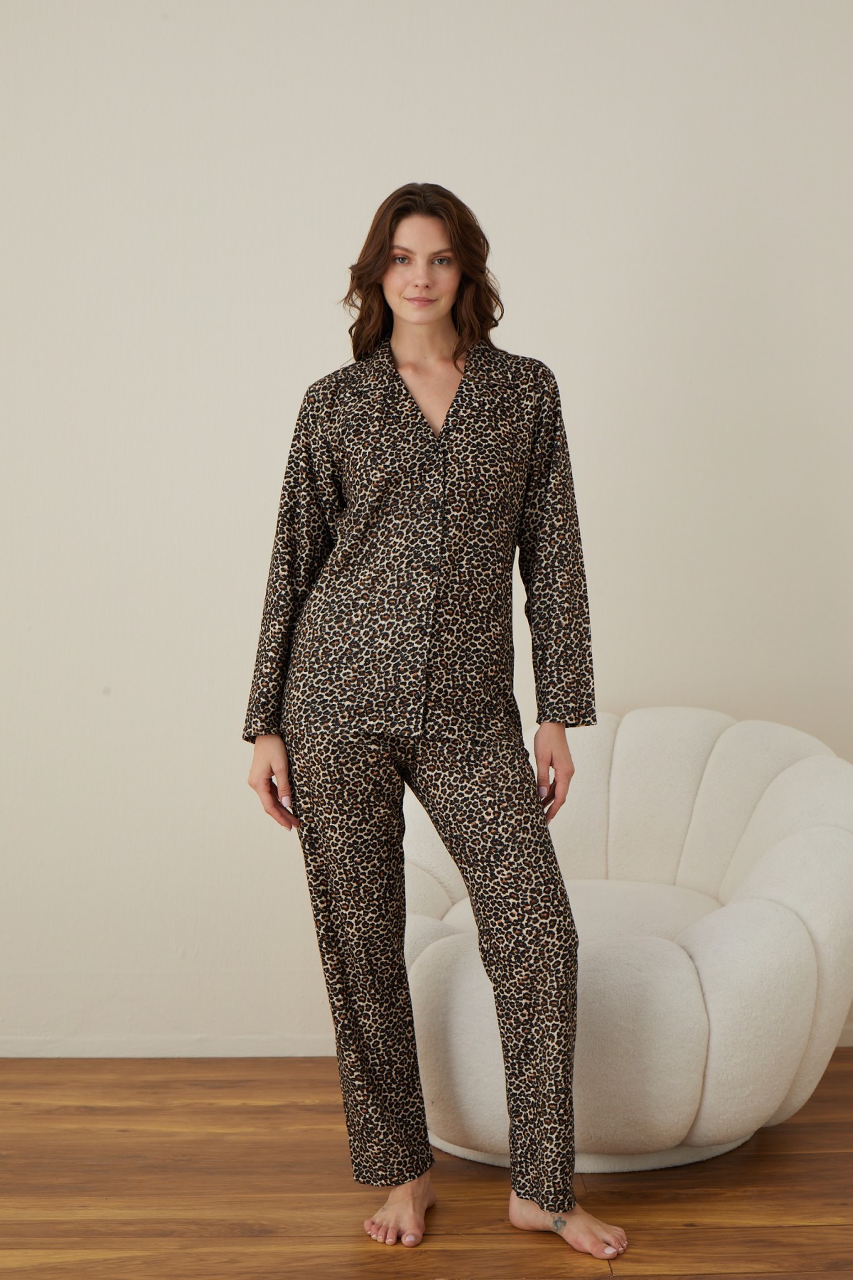 Önden Düğmeli Kadın Pijama Takımı Süet Kumaş