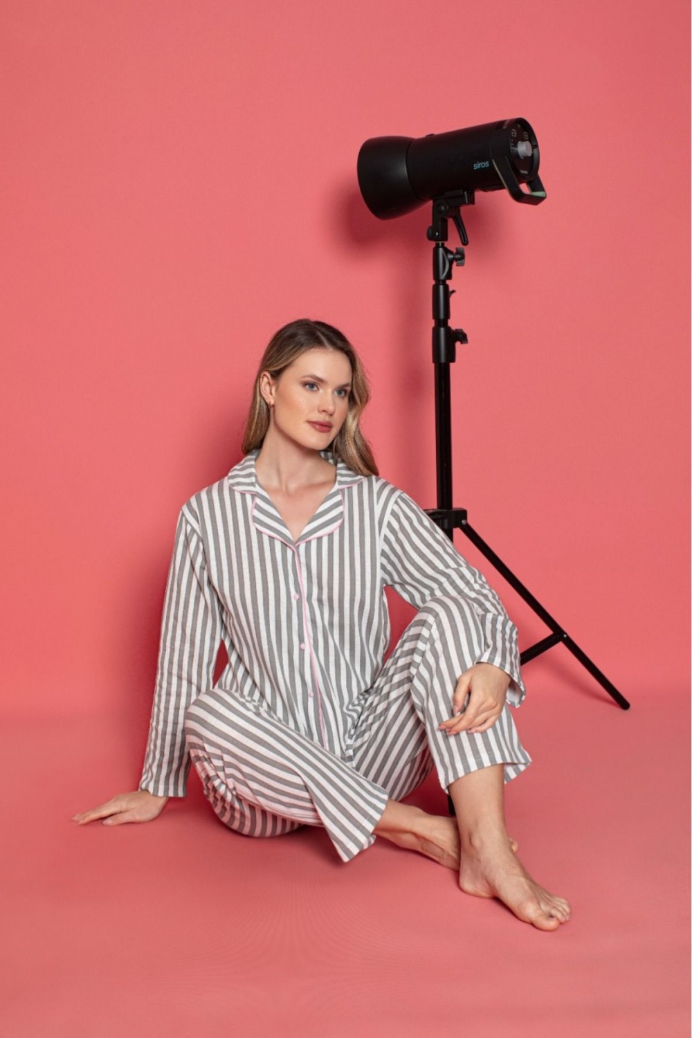 Kadın Önden Düğmeli Uzun Kollu Gri Çizgili Gömlek Model Pijama Takımı Yeni Sezon