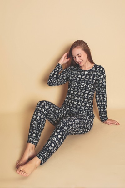 Kadın Sıfır Yaka Baskılı Süet Yumuşak Kumaş Uzun Kollu Pijama Takımı LACİVERT-M