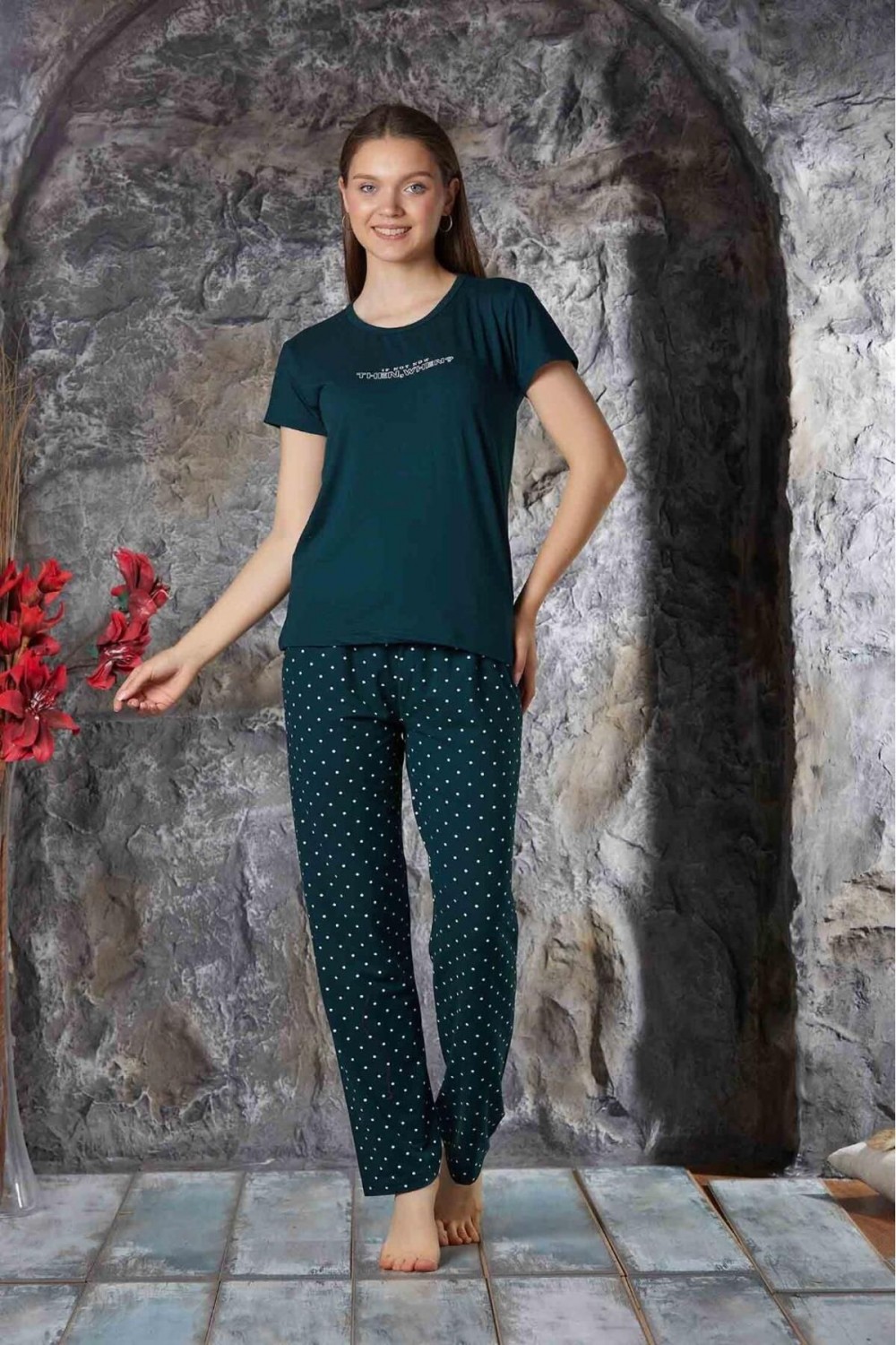 Kadın Sıfır Yaka Yazlık Kısa Kol  Pijama Takımı YENİ SEZON
