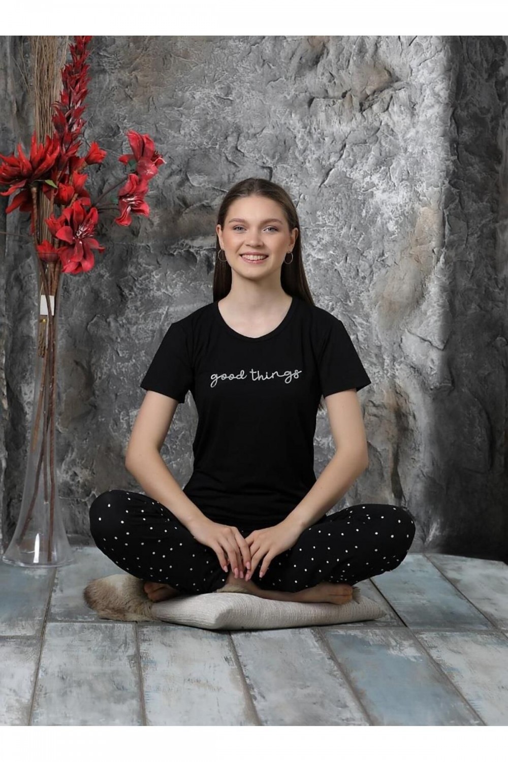 Kadın Sıfır Yaka Yazlık Kısa Kol  Pijama Takımı YENİ SEZON